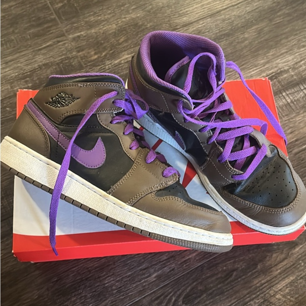 Nike Air Jordan Mid Sneakers in Purple and Black